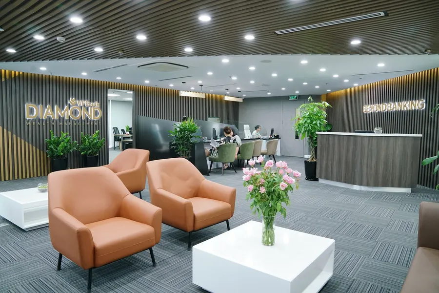 Khu vực tiếp khách hàng ưu tiên tại một ngân hàng ở Việt Nam