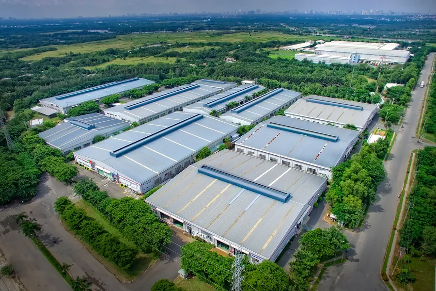 Vietnam Q3 GDP grows 9.95%, led by factories, not shoppers