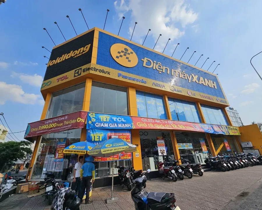 DMX Plans No New Stores, Growth Rests on Existing Ones