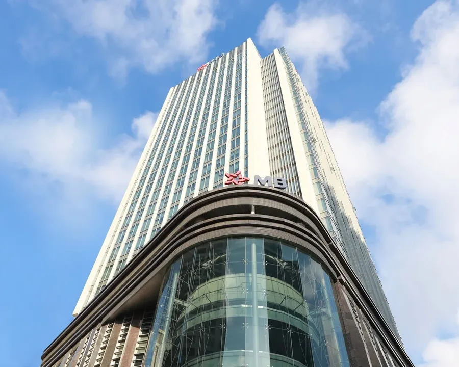 MB raises fresh cash, VPBank turns profit into shares